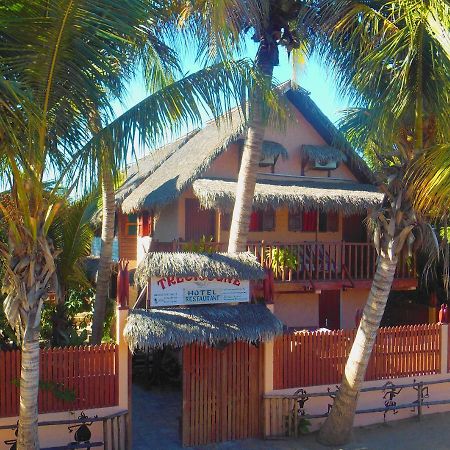 Hotel Trecicogne Morondava Exteriér fotografie